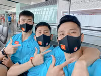 [ẢNH] ĐT Việt Nam phấn chấn lên chuyên cơ sang UAE