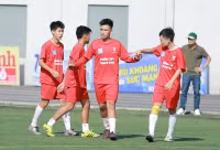 'Đọc' hồ sơ thành tích 16 đội bóng ở vòng 1/8