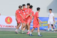 'Đọc' hồ sơ thành tích 16 đội bóng ở vòng 1/8