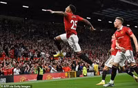 Toàn cảnh chiến thắng 'rửa mặt' của MU trước Liverpool