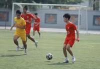 Chùm ảnh loạt trận 10h30 sáng 12-11
