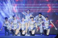 Tận mắt nữ sinh 