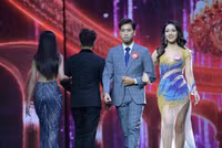 Tận mắt nữ sinh 