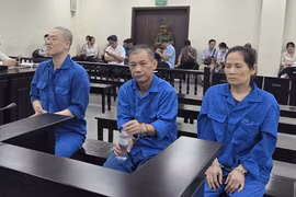 Tự xưng là Tư lệnh với cấp hàm Thiếu tướng để chiếm đoạt hàng chục tỷ đồng