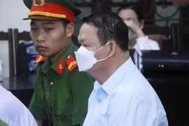 Lợi dụng quan hệ, trục lợi tiền tỷ 