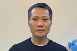 Nhận hối lộ hàng chục tỷ đồng, cựu Tổng Giám đốc rất “hào phóng” với nhân viên