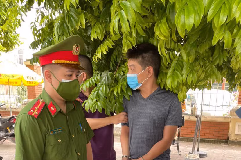 Đối tượng Đinh Trọng H. Đối tượng Đinh Trọng H.