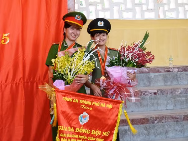 Bế mạc giải bắn súng ngắn quân dụng Báo An ninh Thủ đô năm 2015 ảnh 9
