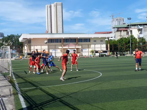 Giao lưu bóng đá thắt chặt tình đoàn kết ảnh 6