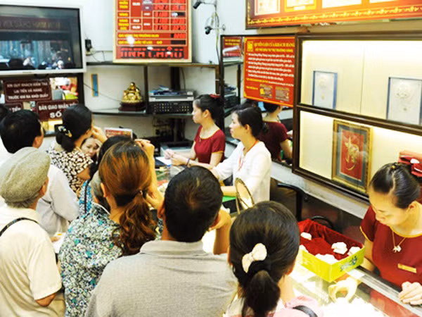 Giá vàng hôm nay (29-9): Lao dốc – đánh mất hơn 250.000 đồng mỗi lượng ảnh 1