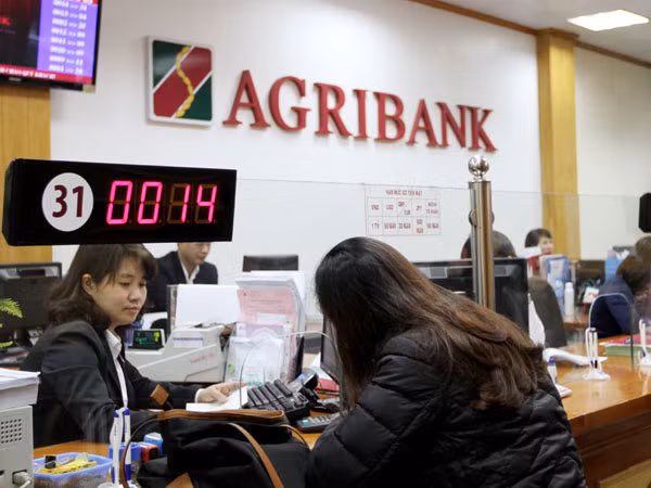 Agribank trao giải đặc biệt 1 tỷ đồng cho khách hàng ảnh 1