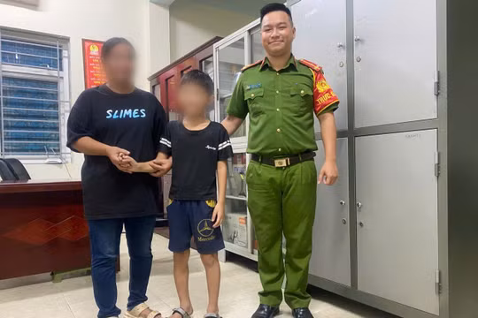 Kịp thời hỗ trợ bé trai 11 tuổi đi lạc một tháng đoàn tụ với gia đình