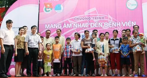Trung thu ấm tình người tại Bệnh viện Nhi Trung ương ảnh 9