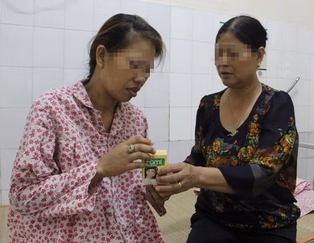 6 tháng sau mới biết 18 y bác sĩ có bị phơi nhiễm HIV hay không ảnh 2