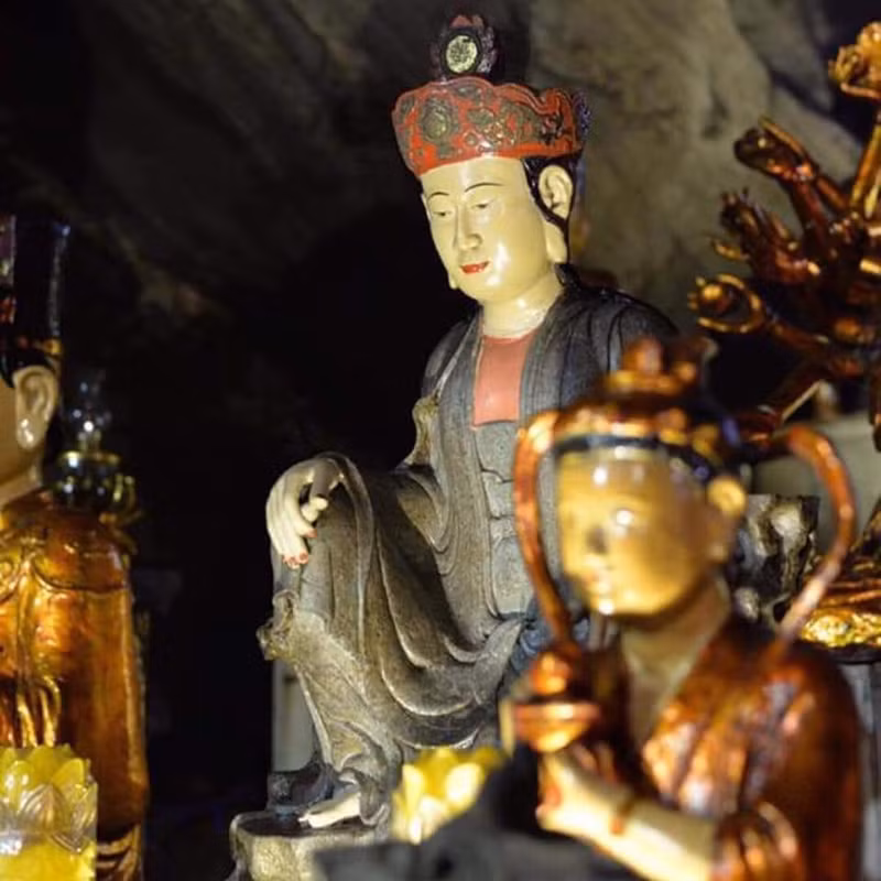 Phật bà Quan Thế Âm chùa Hương Phật bà Quan Thế Âm chùa Hương