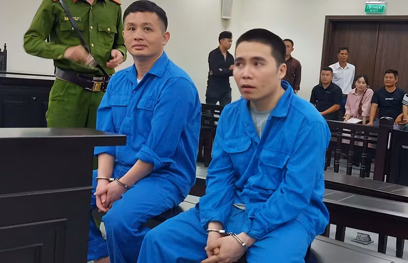 Bộ đôi lừa đảo cấp "sổ đỏ" bị đưa ra xét xử tại phiên tòa