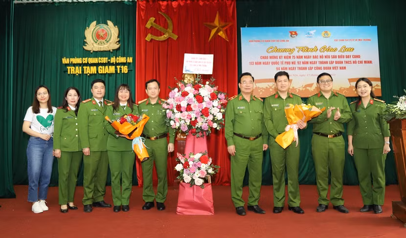 Chương trình giao lưu văn hóa, thể thao xây dựng môi trường “xanh – sạch – đẹp” đã diễn ra vào chiều ngày 17/3 Chương trình giao lưu văn hóa, thể thao xây dựng môi trường “xanh – sạch – đẹp” đã diễn ra vào chiều ngày 17/3