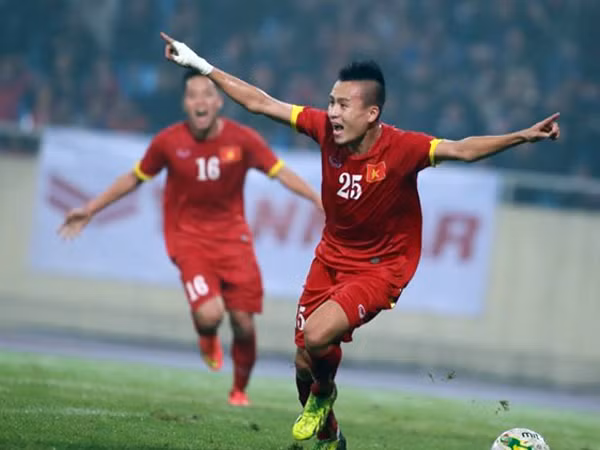 U23 Việt Nam 2 - 1 U23 Malaysia: Ngược dòng chiến thắng đầy thuyết phục ảnh 1