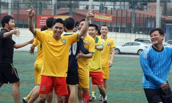 Trận đấu ngập niềm vui, thắm tình đoàn kết ảnh 11