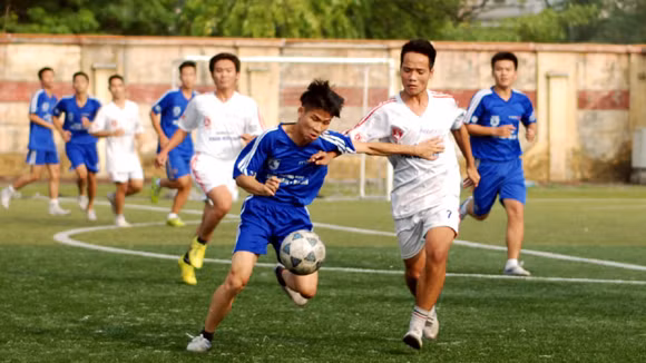 16 đội giành quyền vào vòng 2 giải bóng đá học sinh Hà Nội 2013 ảnh 4