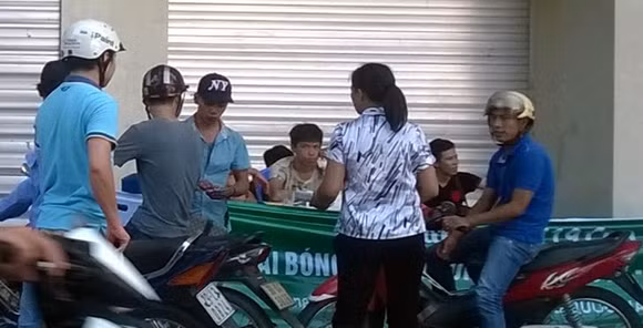 BTC dừng bán, phe vé trận U19 Việt Nam - U19 Nhật Bản, thỏa sức hét giá ảnh 9