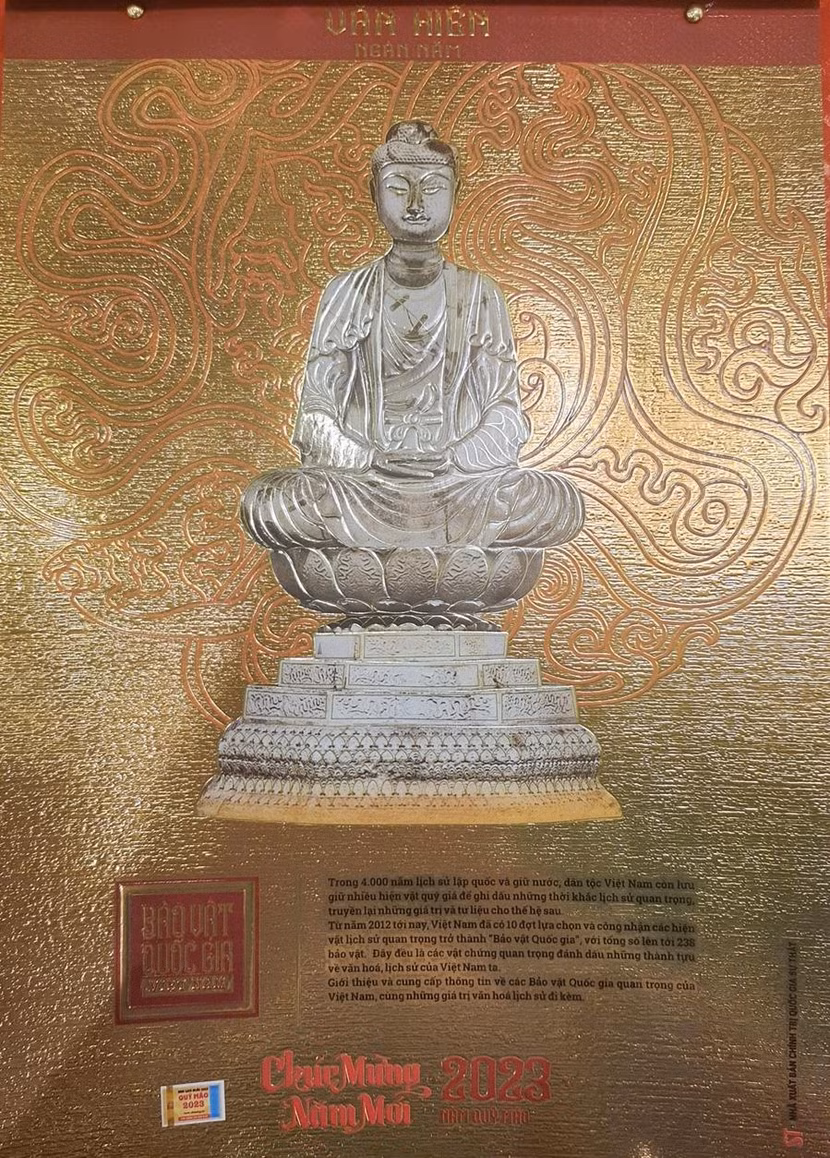 Trang giới thiệu trong cuốn lịch