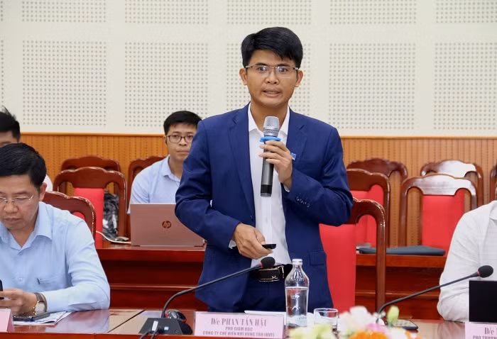 Ông Phan Tấn Hậu - Phó giám đốc Công ty Chế biến khí Vũng Tàu. Ông Phan Tấn Hậu - Phó giám đốc Công ty Chế biến khí Vũng Tàu.