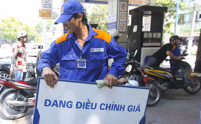 Giá xăng dầu trong nước được điều chỉnh từ 15h hôm nay Giá xăng dầu trong nước được điều chỉnh từ 15h hôm nay