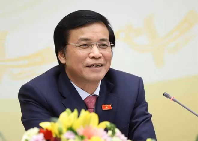 Tổng Thư ký Quốc hội Nguyễn Hạnh Phúc chủ trì buổi họp báo
