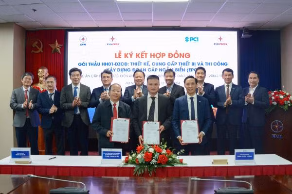 Đại diện các đơn vị ký kết Hợp đồng Gói thầu HH01-DZCĐ