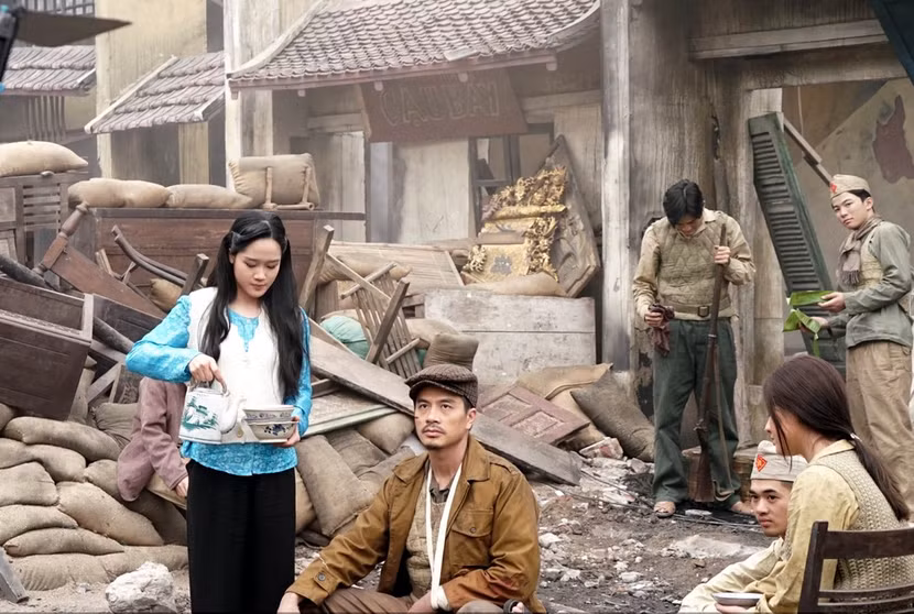 Cảnh trong bộ phim "Đào, phở và piano" Cảnh trong bộ phim "Đào, phở và piano"