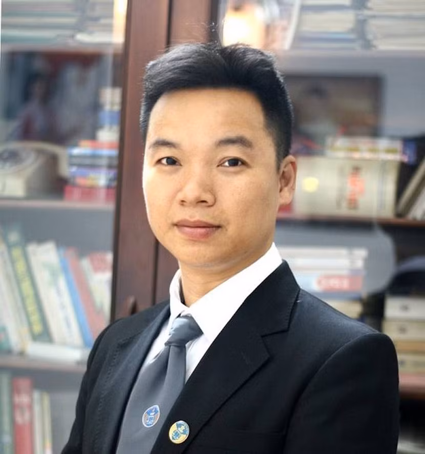 Luật sư Giang Hồng Thanh Trưởng VPLS Giang Thanh Địa chỉ: Số 197 phố Đặng Tiến Đông, Trung Liệt, Đống Đa, Hà Nội ĐT: (04) 39908358 - 0902989998