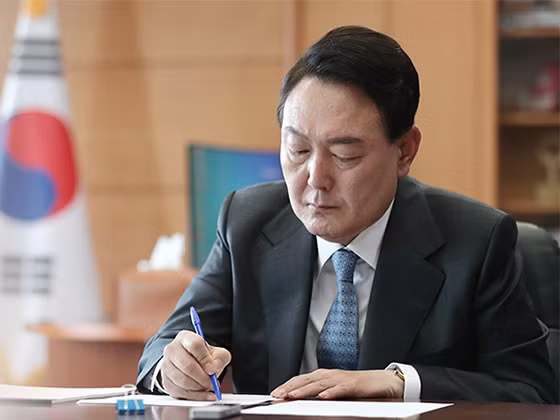 Tổng thống Hàn Quốc Yoon Suk-yeol Tổng thống Hàn Quốc Yoon Suk-yeol