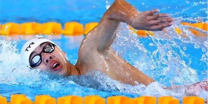 Nguyễn Huy Hoàng xếp 12/28 vòng loại 1.500m