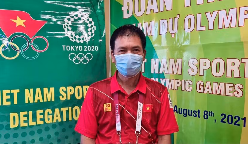 Trưởng đoàn thể thao Việt Nam Trần Đức Phấn