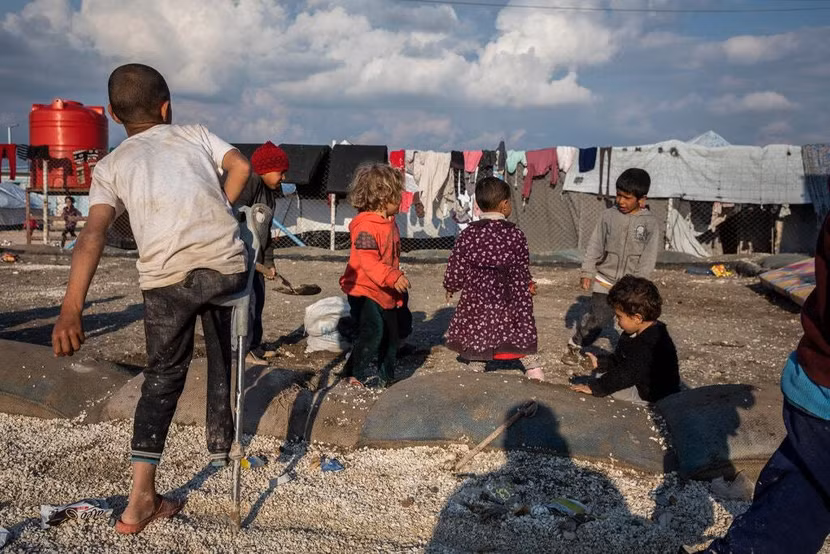 Trẻ em không có tội nhưng chúng đang bị kẹt trong các trại giam giữ ở Syria và chịu cảnh suy dinh dưỡng, bệnh tật