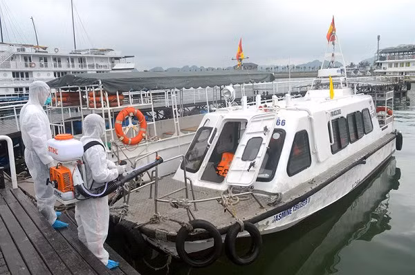 Phòng chống Covid-19 tại cảng tàu (Ảnh minh họa) Phòng chống Covid-19 tại cảng tàu (Ảnh minh họa)