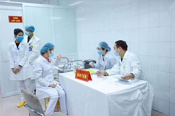 Dự kiến tuần này có thể tiếp tục tiêm thử nghiệm vaccine Covid-19 cho 17 người