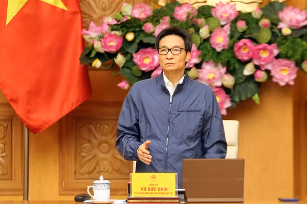 Phó Thủ tướng Vũ Đức Đam chỉ đạo tại cuộc họp
