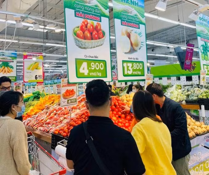Siêu thị chung tay "giải cứu" nông sản Hải Dương