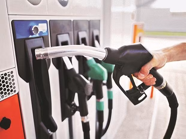 Xăng dầu tạm giữ ổn định giá bán Xăng dầu tạm giữ ổn định giá bán
