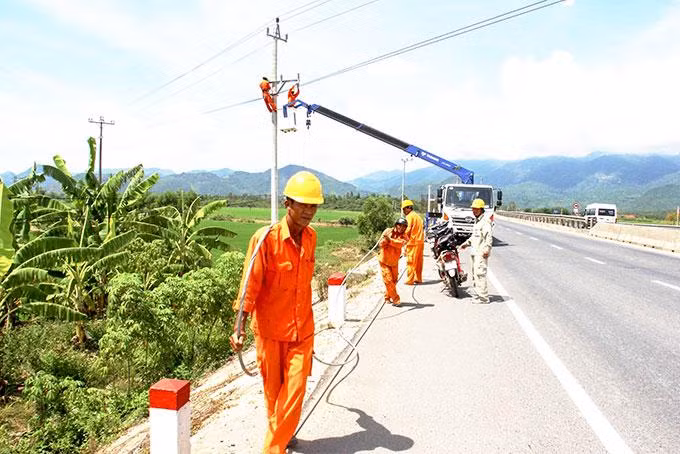 100% xã nông thôn đã có điện lưới quốc gia, góp phần nâng cao đời sống