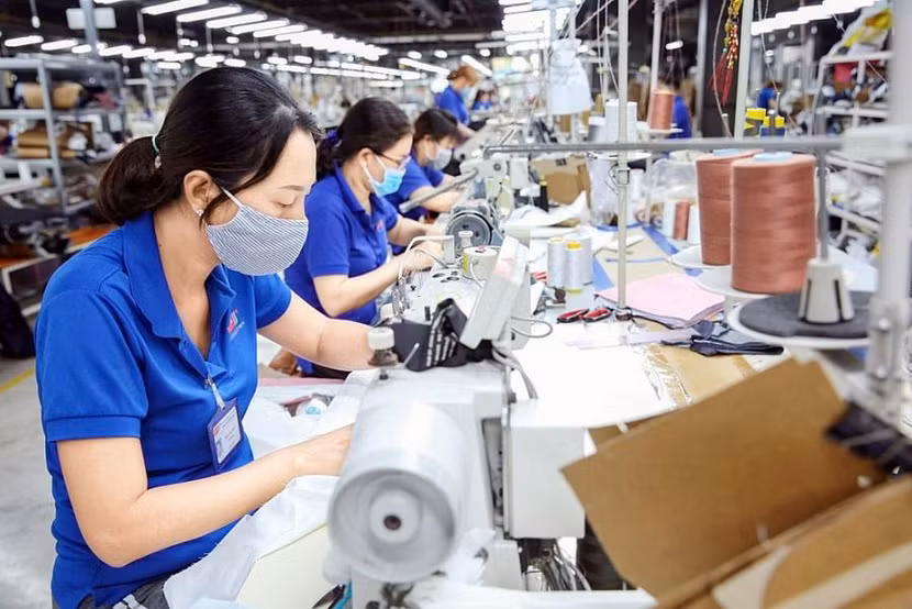 Việc nới “trần” làm thêm giờ cần tính toán thận trọng Việc nới “trần” làm thêm giờ cần tính toán thận trọng