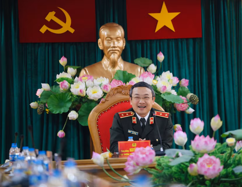 Trung tướng Nguyễn Ngọc Toàn - Cục trưởng Công tác Đảng và công tác chính trị Bộ Công an, Trưởng ban tổ chức, giải đáp các câu hỏi và bày tỏ mong muốn các cơ quan thông tấn, báo chí đồng hành cùng ban tổ chức trong việc lan toả hình ảnh, giá trị của giải đấu