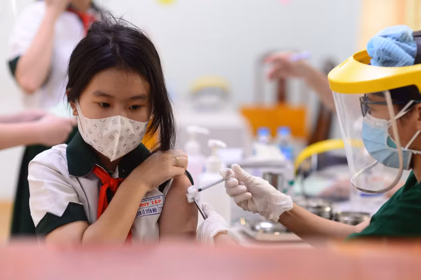 Tăng cường triển khai tiêm vaccine Covid-19 cho trẻ em Tăng cường triển khai tiêm vaccine Covid-19 cho trẻ em