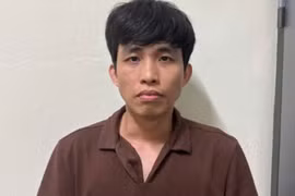 Tạm giữ hình sự 7 đối tượng gây rối trật tự công cộng tại Phố Huế