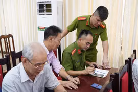 Hỗ trợ người dân thực hiện chi trả an sinh xã hội qua VNeID