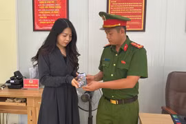 Kịp thời trao trả tài sản bị đánh rơi cho người dân