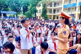 Nâng cao kiến thức giao thông cho hơn 2.000 học sinh trước thềm năm học mới