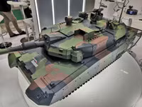 [ẢNH] Nga ‘giật mình’ khi Ba Lan mua mới... 1.000 xe tăng tối tân bố trí sát Kaliningrad
